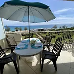 Au Lavandou Avec Terrasse Vue Et Parking - Fr-1-816-17 *