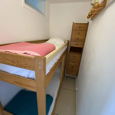 Au Lavandou Avec Terrasse Vue Et Parking - Fr-1-816-17 Ле-Лаванду
