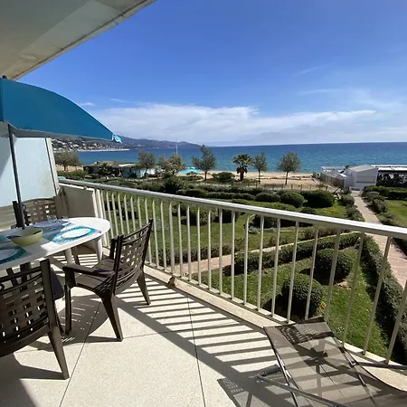Au Lavandou Avec Terrasse Vue Et Parking - Fr-1-816-17 דירה *